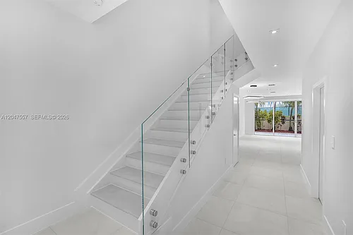 21391 Marina Cove Cir Photo 1