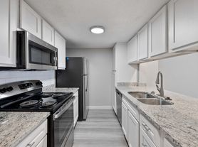 Fairway Greens Apartments
