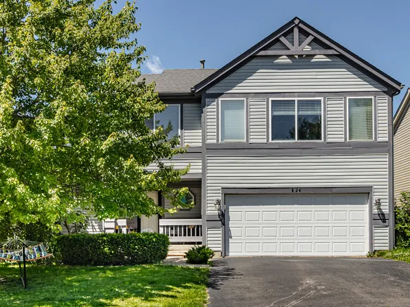 824 Waterview Dr, Round Lake Park, IL 60073