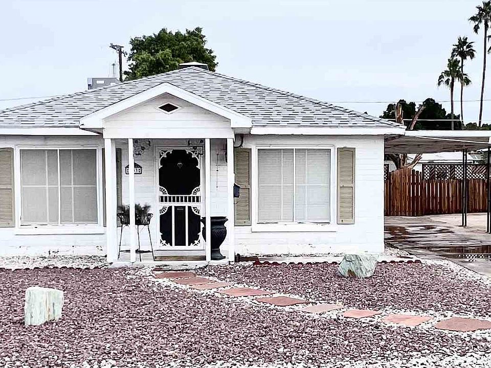 1st image of 903 S 8th Ave