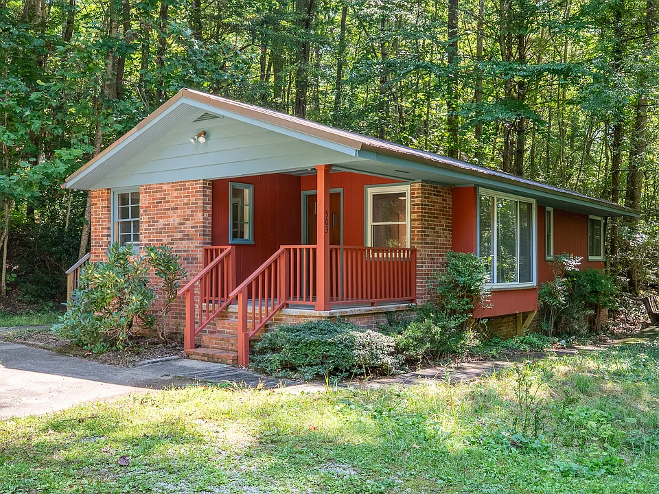 503 Clement Rd
