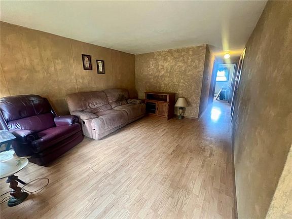 3rd image of 64 Lydia Ave