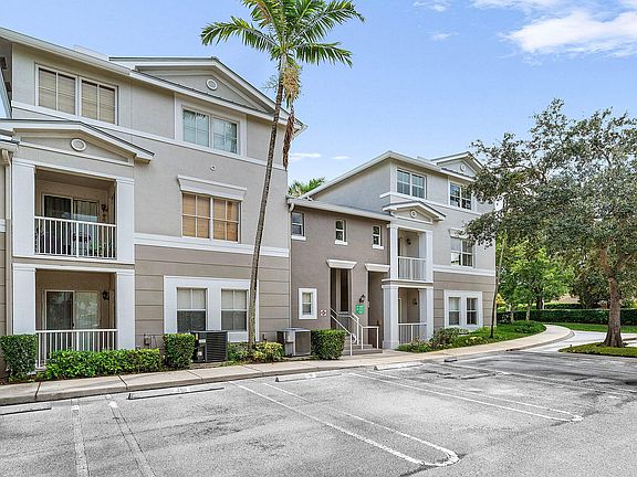 4th image of 1008 SW Shoma Dr