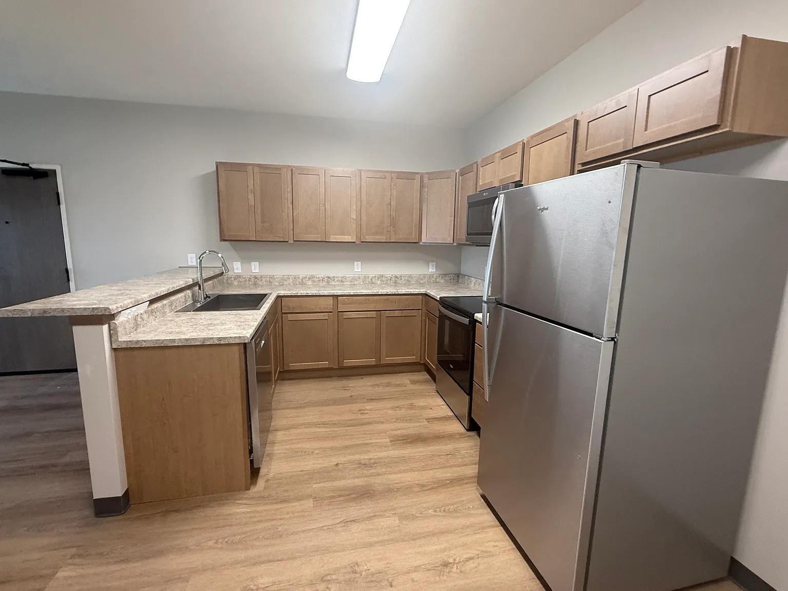 24 Plex By YH Properties — Photo 4