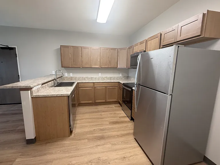 24 Plex By YH Properties — Photo 4