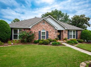 1924 Rainwood Cove Dr, Little Rock, AR 72212