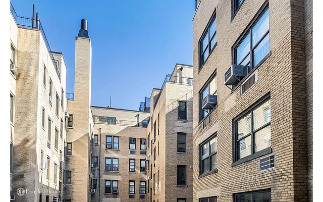 Sold by Douglas Elliman | media 20