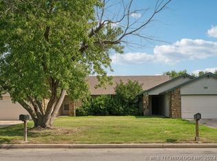 1903 E 66th Pl, Tulsa, OK 74136