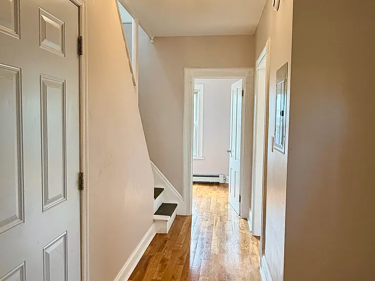 203 2nd St #2 — Photo 25