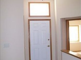 17170 Cypress St, Omaha, NE 68136