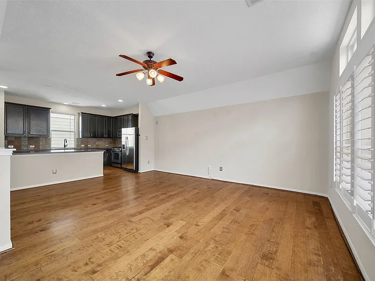 3323 Masters Point Dr — Photo 13