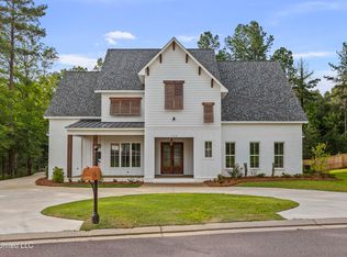104 Westlake Cir W, Madison, MS 39110