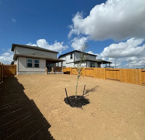 11131 Hollinger Cir — Photo 16