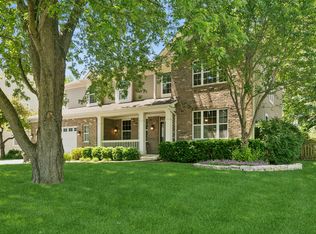 2421 Stonybrook St, Wauconda, IL 60084