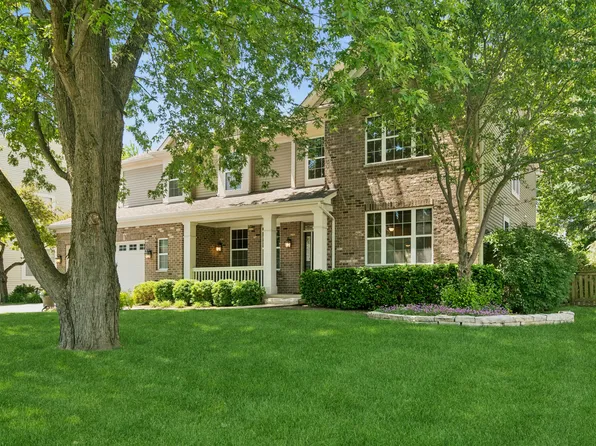2421 Stonybrook St, Wauconda, IL 60084