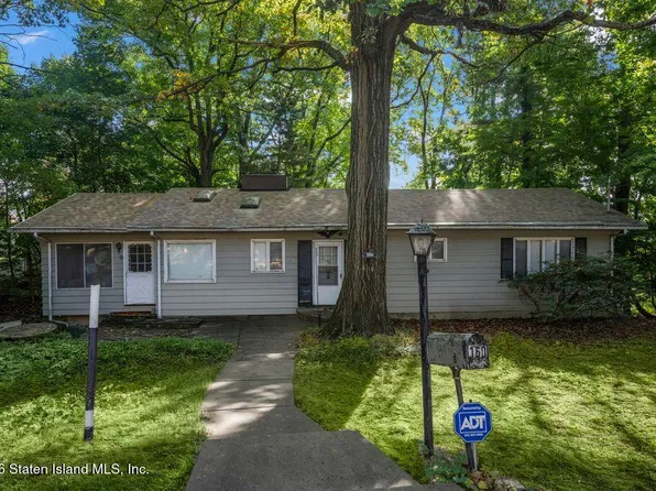 160 Coverly Ave, Staten Island, NY 10301