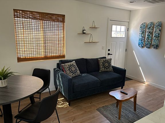 4th image of 1330 Fraser Ave #1/2