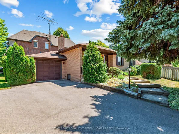 19 Abercorn Rd, Markham, ON L3P 1V5