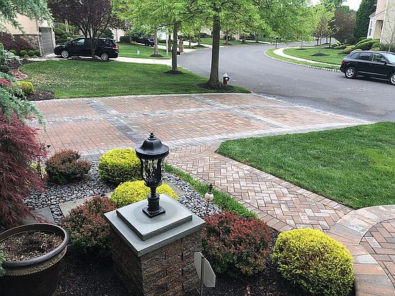 Custom Paver Driveway