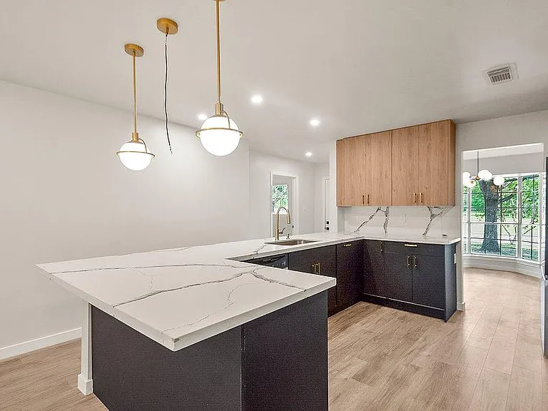 5514 Chantilly Ln — Photo 15