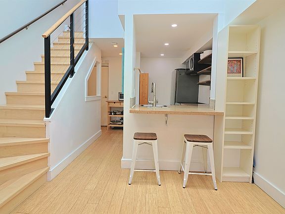 2nd image of 1345 W 4th Ave #21