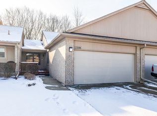 23596 Suttons Bay Dr, Clinton Township, MI 48036