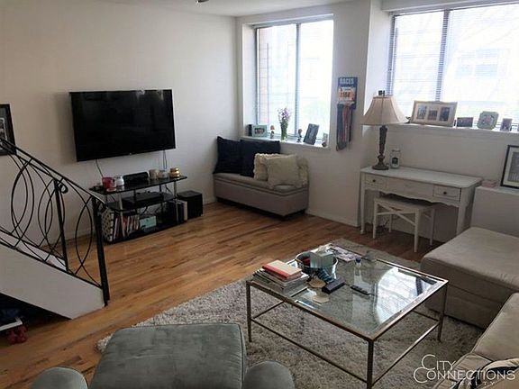 2nd image of 320 E 65th St APT 218