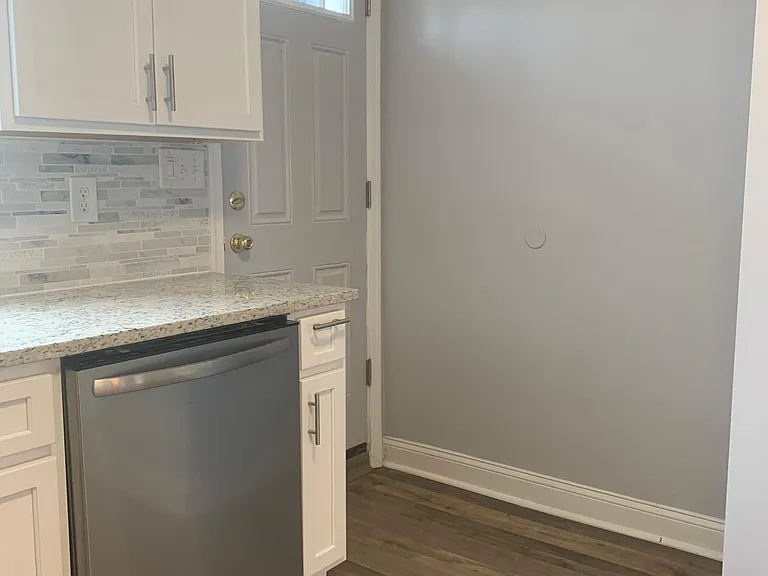 1641 N Patterson Park Ave — Photo 13