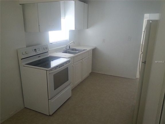 3rd image of 1903 29th St