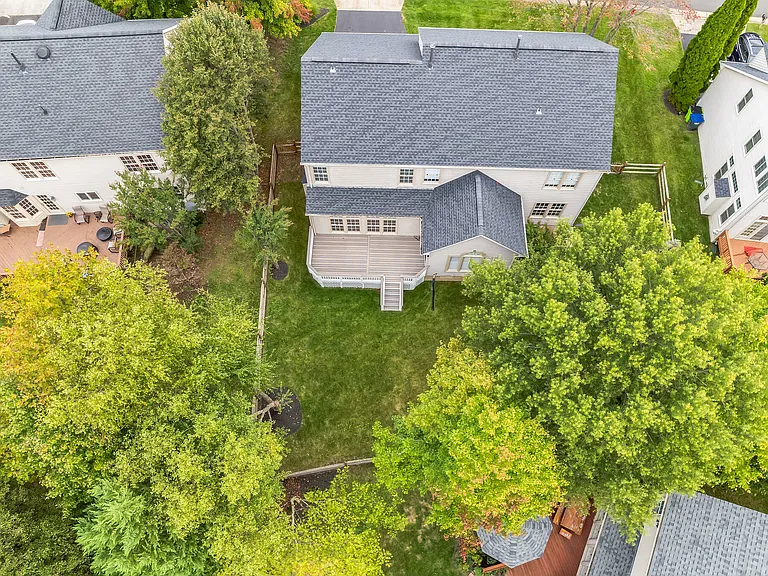 43179 Allenby Way — Photo 32