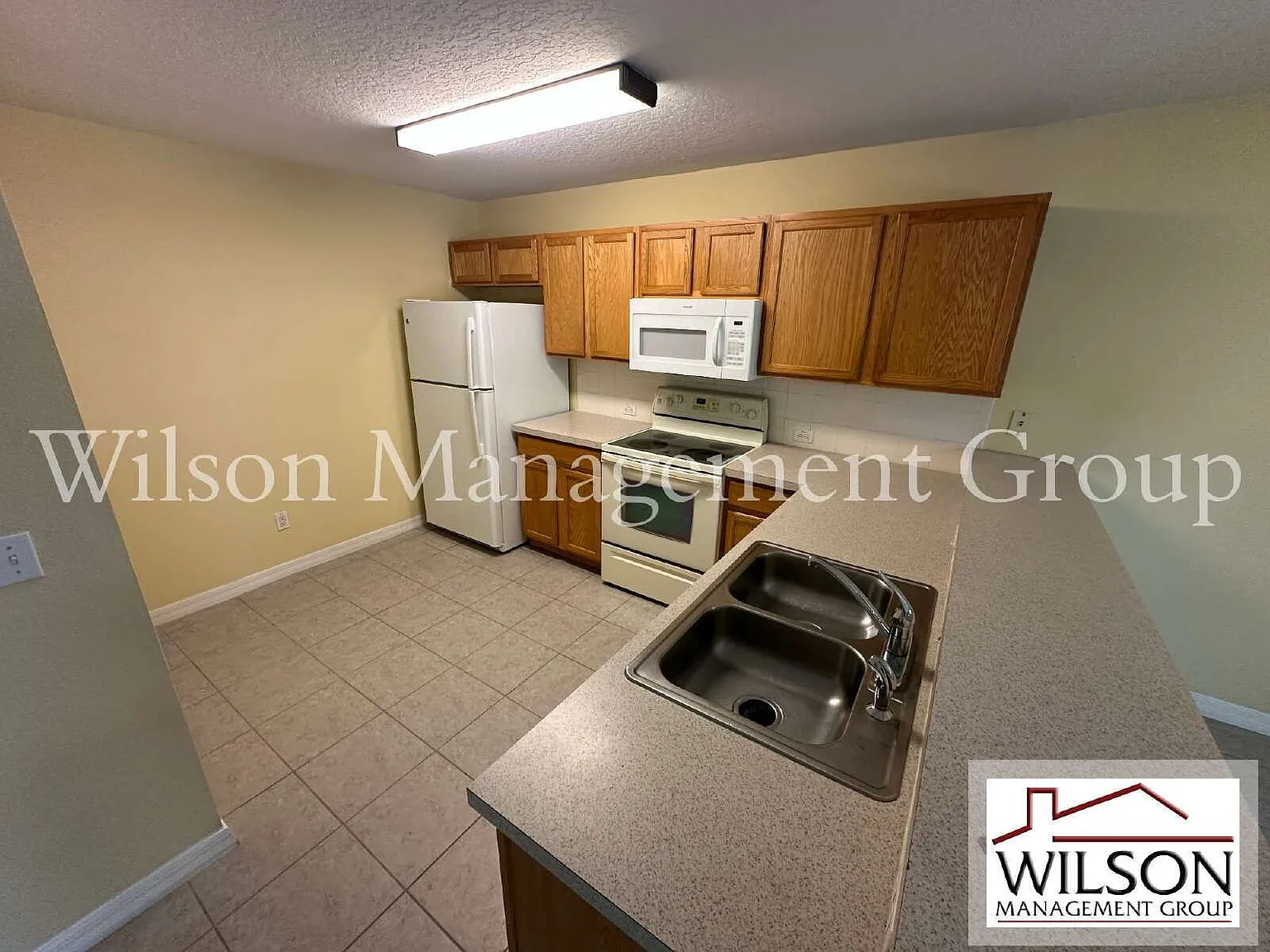 2 bed, 2.5 bath, 1304 sqft, $1,795 — Photo 4