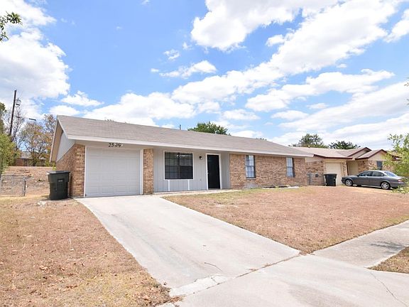 3rd image of 2509 Hidden Valley Dr