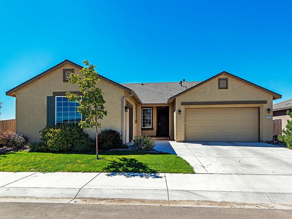 1st image of 1217 Lasso Ln
