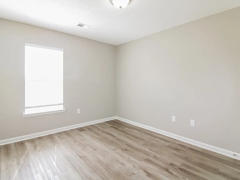 8418 Linda Shore Dr N — Photo 16