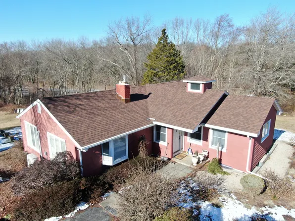 882 Vauxhall Street Extension, Waterford, CT 06375