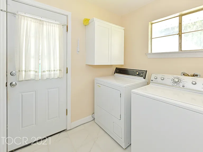 89 Crescent Ave — Photo 11