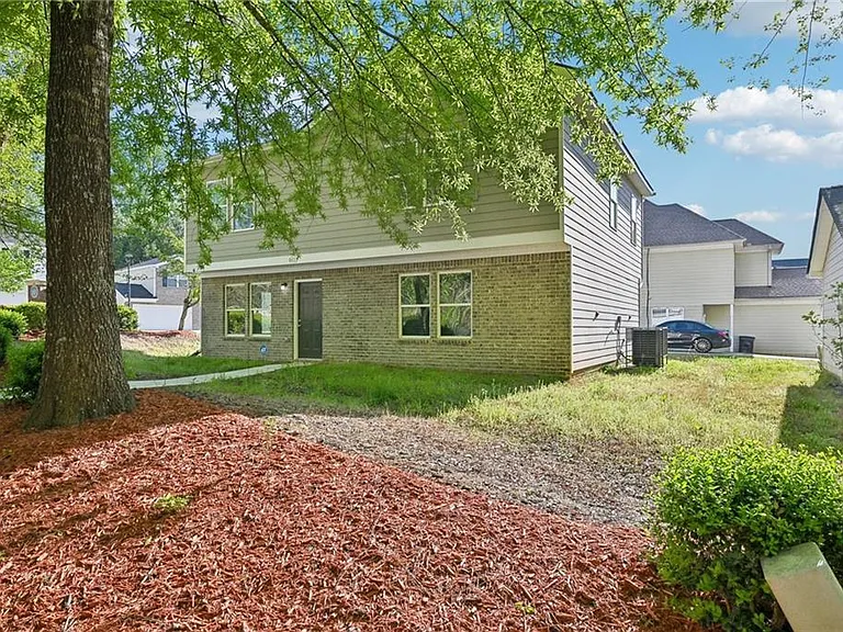 4437 Ben Hill Rd — Photo 36