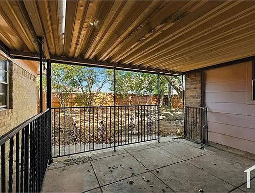 3109 Point East Dr — Photo 10