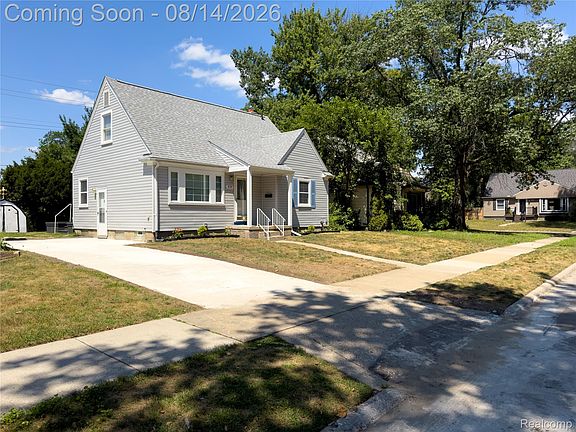 3rd image of 839 Meadowdale St