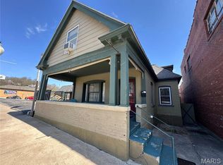 310 N 3rd St, Hannibal, MO 63401