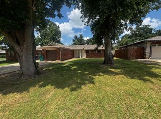 8113 NW 26th St, Bethany, OK 73008