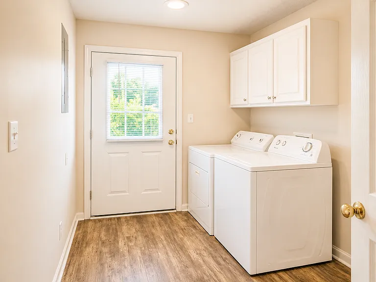 35 Matheny Rd #D — Photo 9