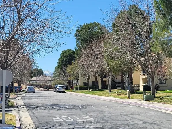2554 Olive Dr APT 108, Palmdale, CA 93550