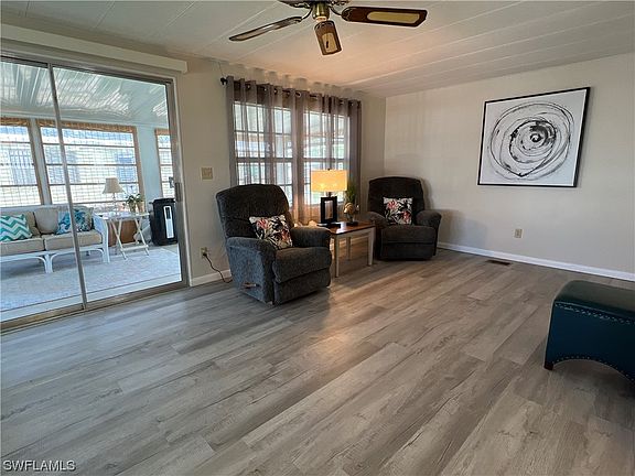 5th image of 277 Valencia Dr