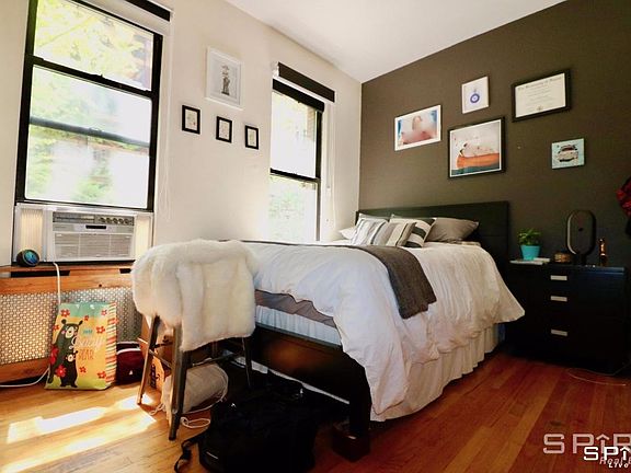5th image of 201 W 94th St APT 2C