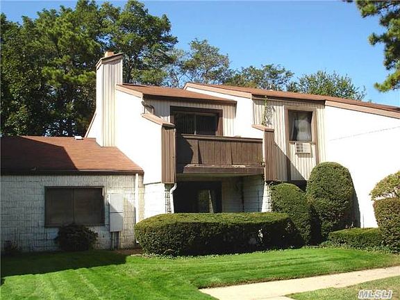 2nd image of 25 Richmond Blvd Unit 3A