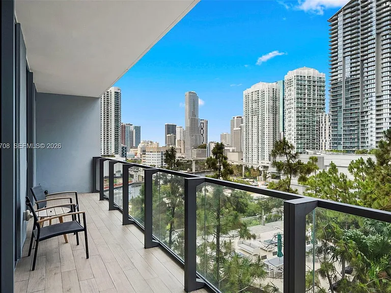 88 SW 7th St #809 — Photo 4