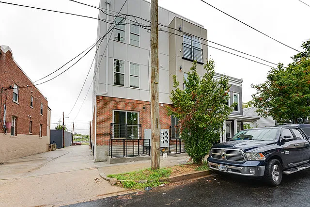 2230 Nicholson St SE #11