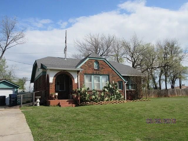 1st image of 1009 NE 19th St