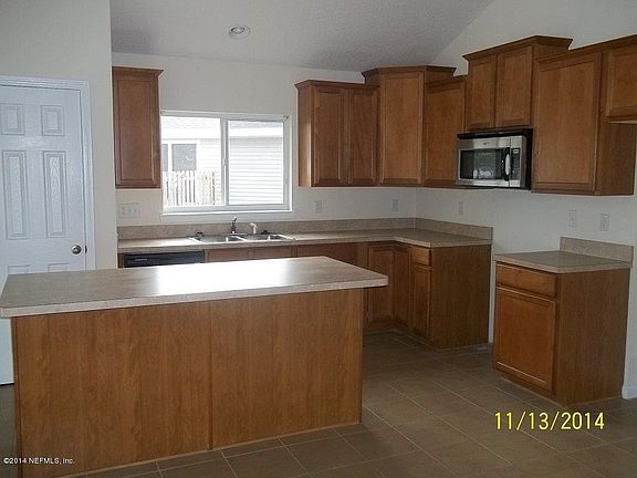 3rd image of 5452 Huckleberry Ct